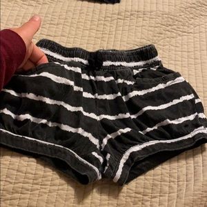 Girls 5t stretchy shorts